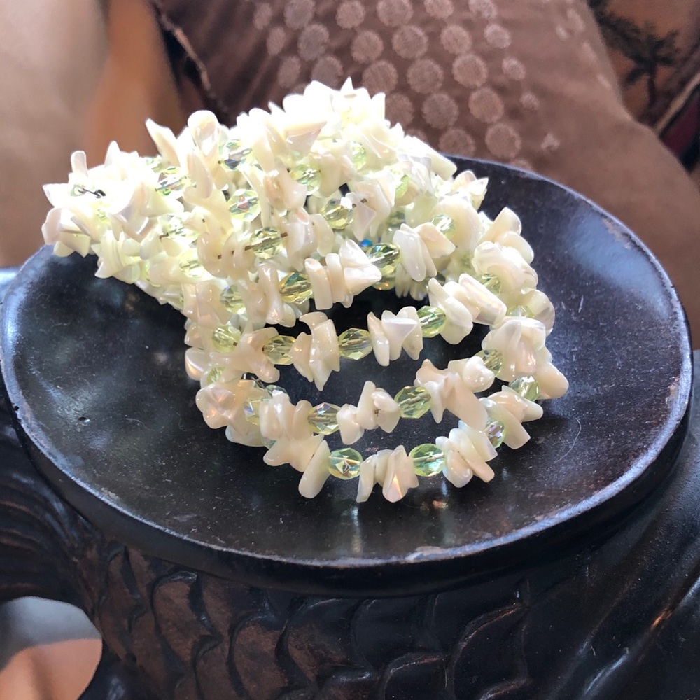 Shell Bracelet! 🏝🏝🏝 - Picture 4 of 4